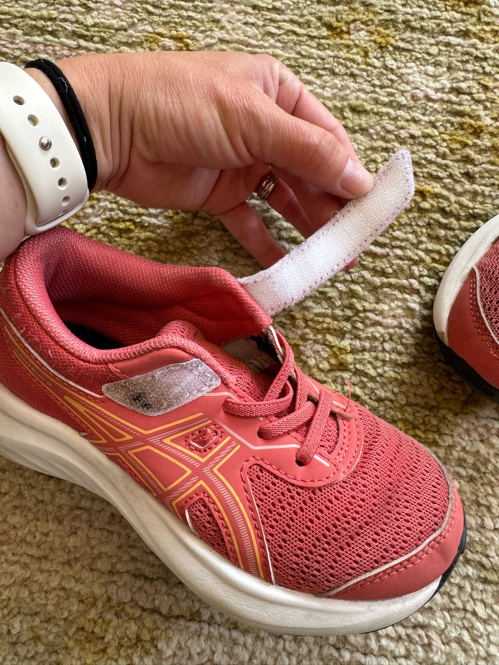 ASICS - Picture 6 of 10